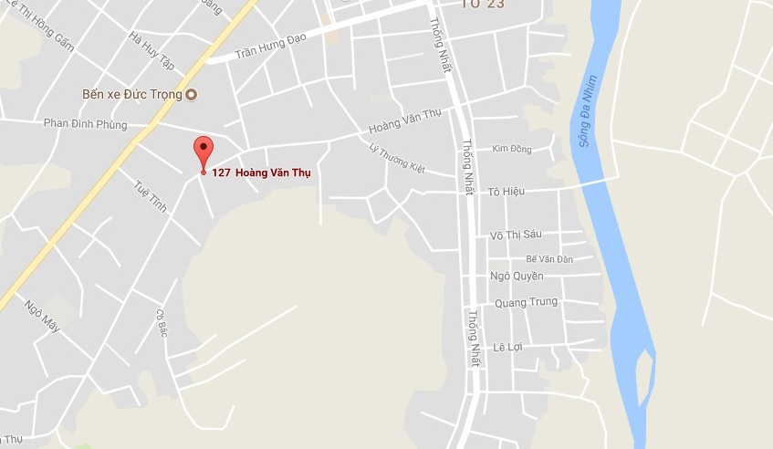 Gia dinh bi cai min trong dem anh 2