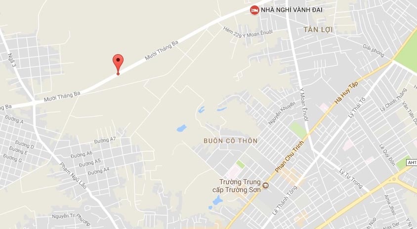 Người đàn ông tử vong bên đường ảnh 2 Nguoi dan ong tu vong ben duong anh 2