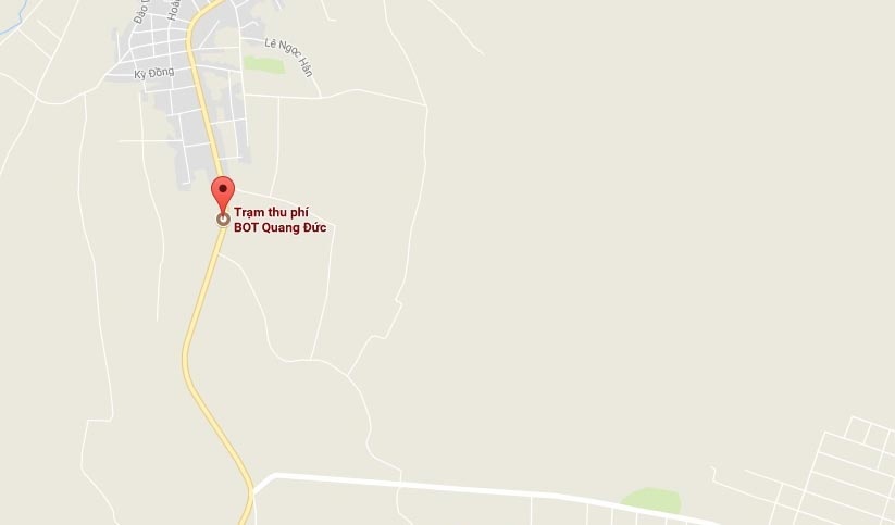 Hai xe tai tong tram BOT Quang Duc anh 3