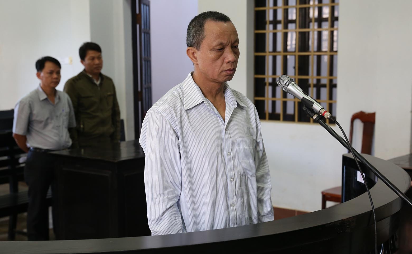 Ga bao ve hiep dam va dam o 6 hoc sinh linh 20 nam tu hinh anh