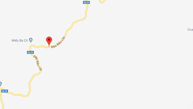 Tài xế xe Thành Bưởi vượt ẩu trên đèo ảnh 2 Tai xe xe Thanh Buoi vuot au tren deo anh 2