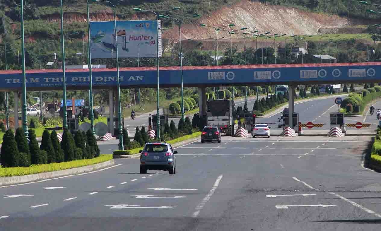 Giam gia phi qua tram BOT Dinh An hinh anh