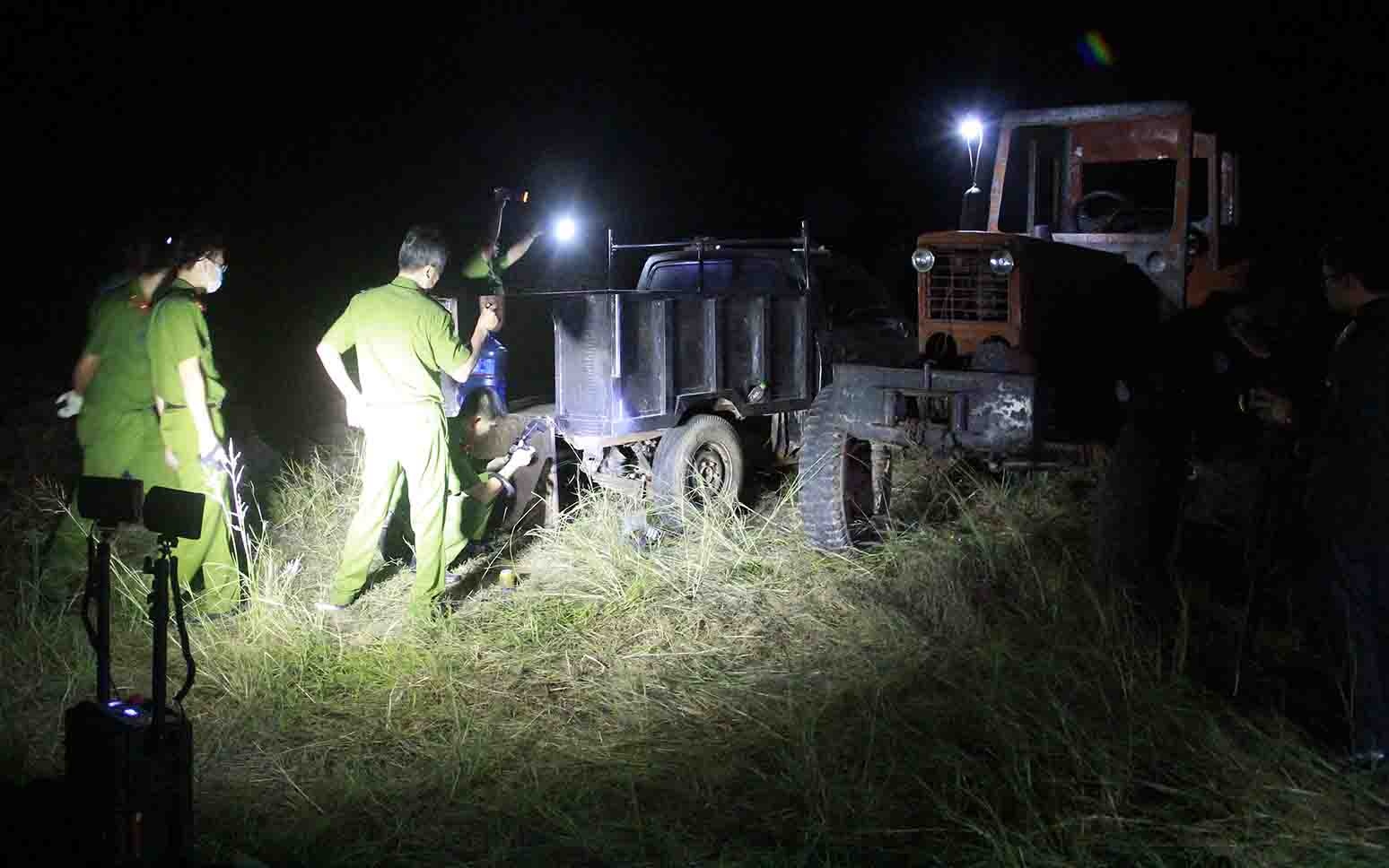 Hon chien tranh gianh dat anh 1