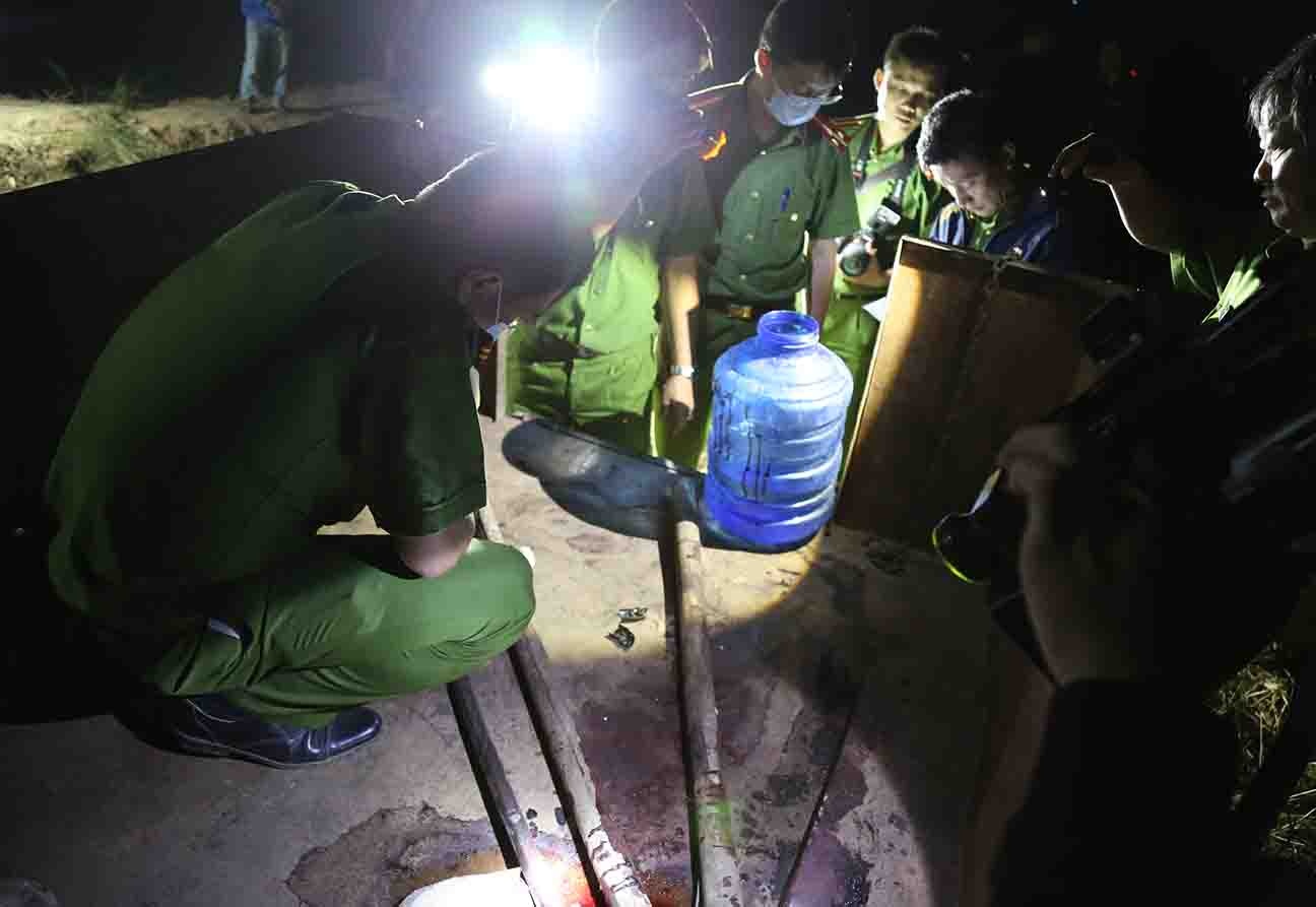 Hon chien tranh gianh dat anh 4