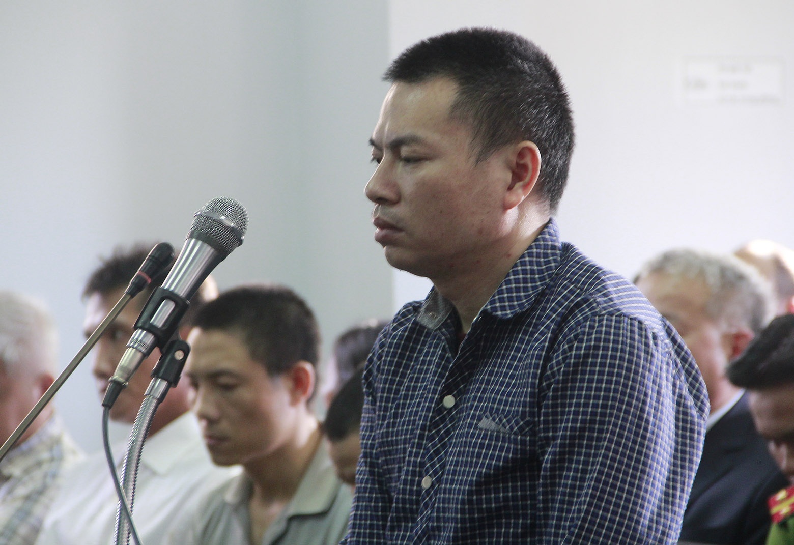 De nghi tu hinh Dang Van Hien trong vu no sung lam 3 nguoi chet hinh anh