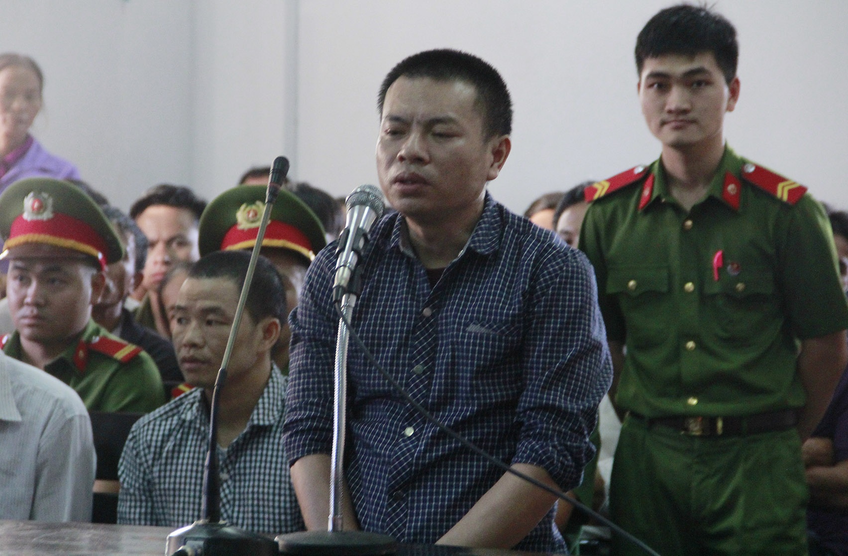 Dang Van Hien khang cao toan bo ban an so tham hinh anh