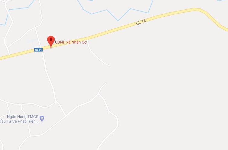 UBND xa xay dung san tennis anh 2