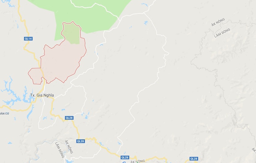 Ôtô con tông xe khách ảnh 3 Oto con tong xe khach anh 3