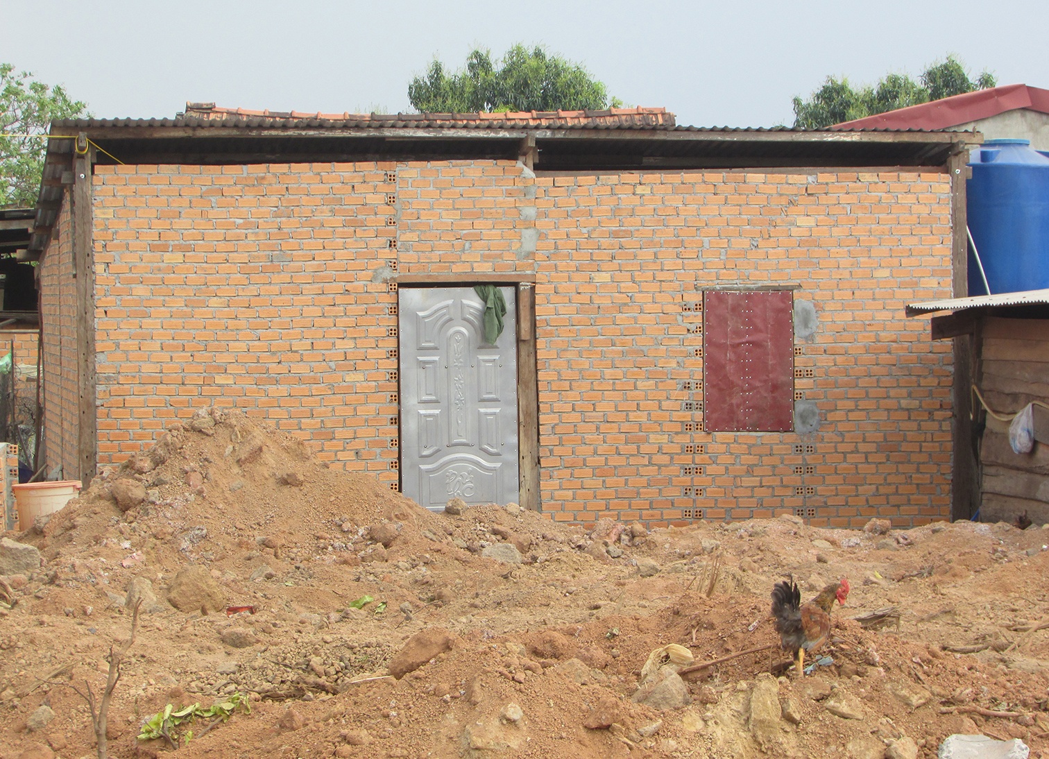 Hieu truong xay nha trai phep tren dat cong hinh anh