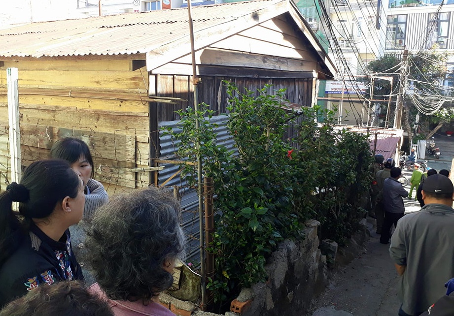 Chồng đâm chết vợ ảnh 1 Chong dam chet vo anh 1