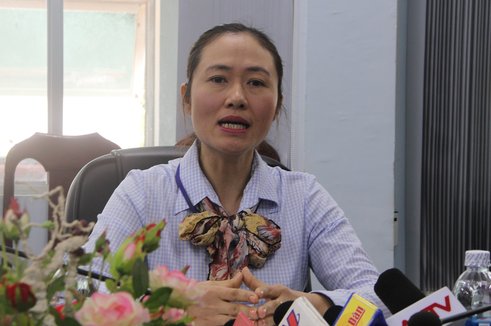 Du hang tram giao vien anh 2