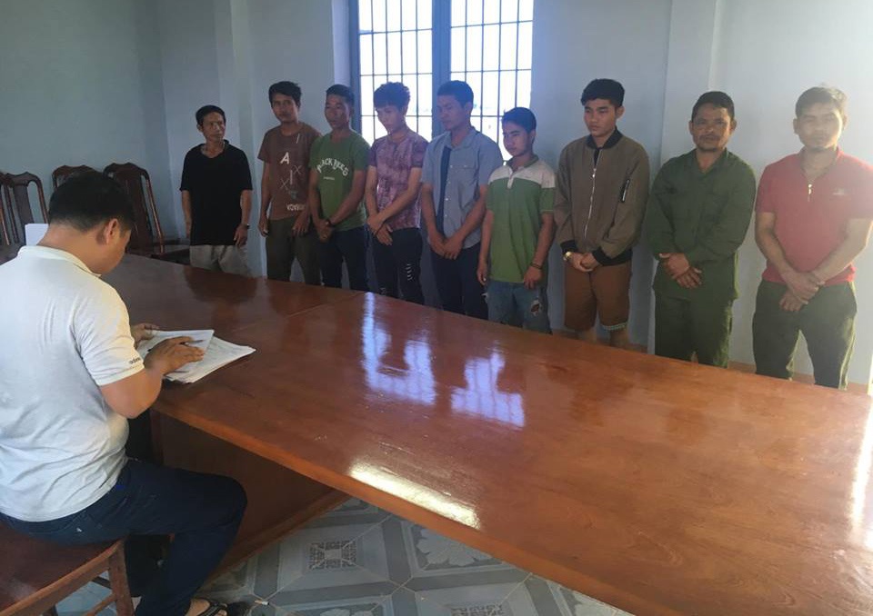 Cưa trộm gỗ quý ảnh 1 Cua trom go quy anh 1