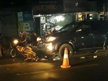 Ca nha thuong vong sau cu tong doi dau voi oto hinh anh