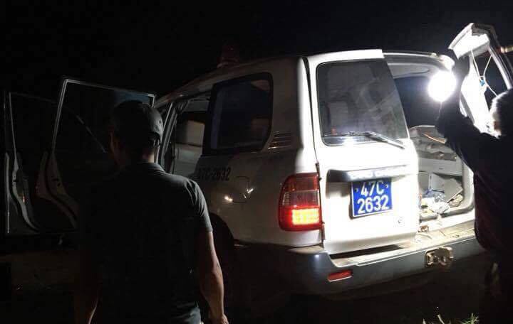 Xe cứu thương gây tai nạn liên hoàn ảnh 1 Xe cuu thuong gay tai nan lien hoan anh 1