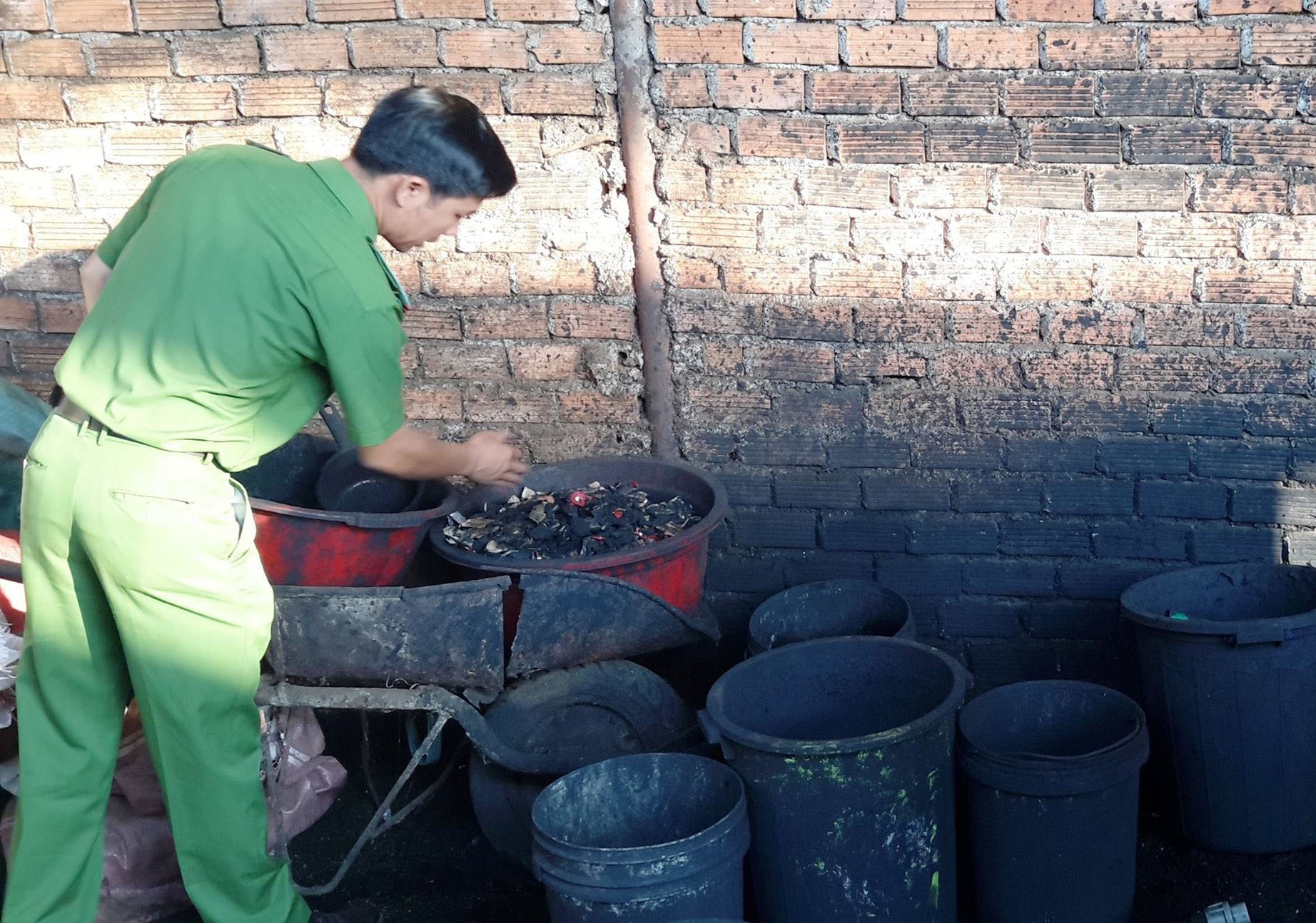Phát hiện cà phê bẩn ảnh 2 Phat hien ca phe ban anh 2