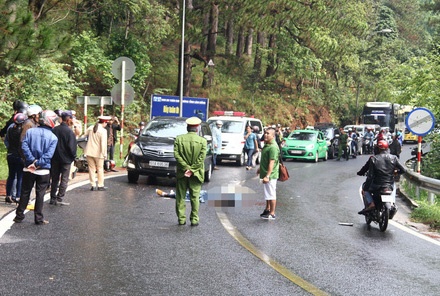 Xe may doi dau oto tren deo Prenn, mot nguoi thiet mang hinh anh