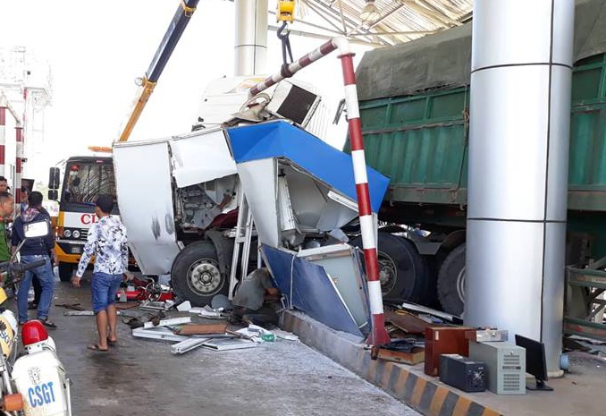 Tai nạn tại BOT Liên Đầm ảnh 1 Tai nan tai BOT Lien Dam anh 1