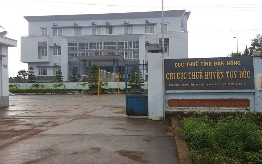 Chi cuc truong chiem tien thuong cua can bo anh 2