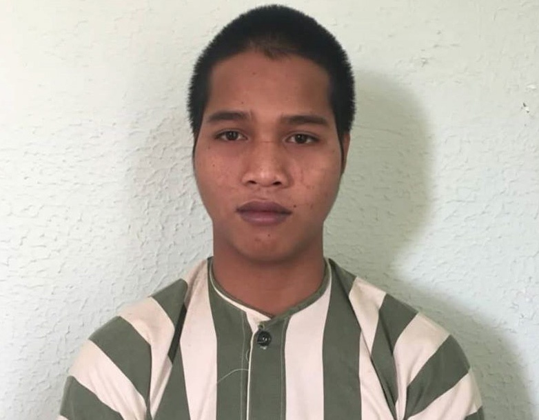 Hai cong an bi nghi can trom cap danh trong thuong hinh anh