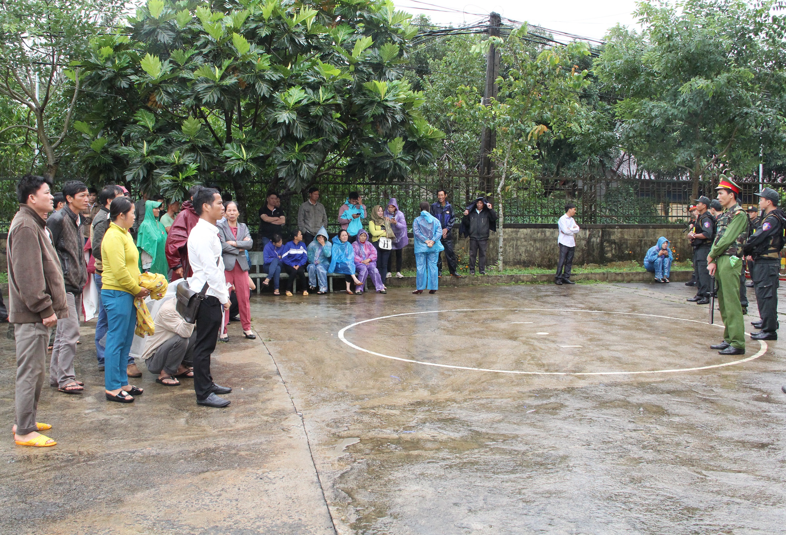 Dang Van Hien ban chet ba nguoi anh 3