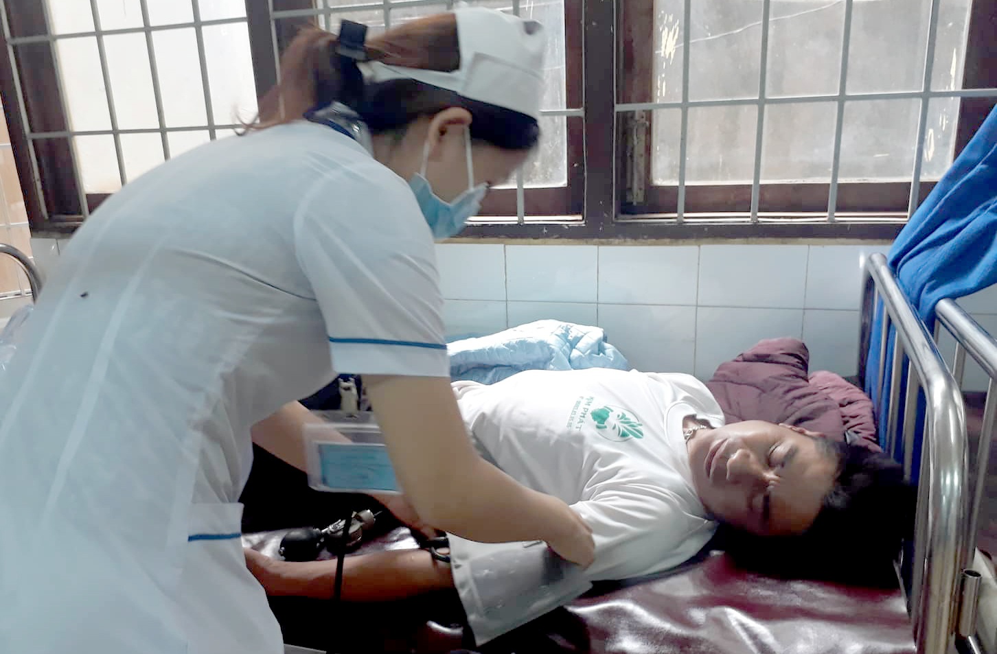 Nhan chung ke luc hai xe khach va cham khien 25 nguoi bi thuong hinh anh