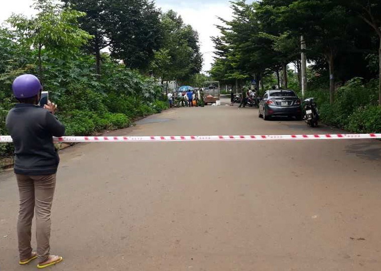 Nguoi dan ong tu vong o khu dan cu cao cap hinh anh