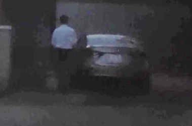 Chuyen cong tac Bi thu Huyen uy vao nha nghi tham nu can bo hinh anh