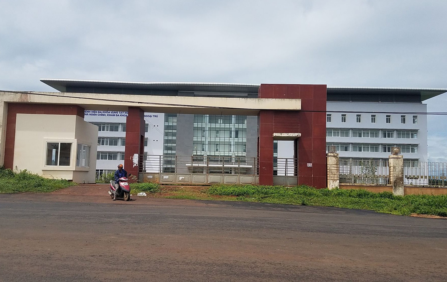 Xu phat nha thau sai pham khi thi cong benh vien nghin ty hinh anh