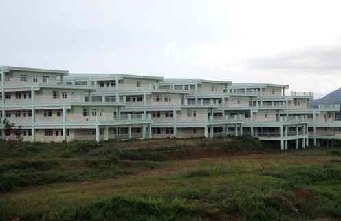 Benh vien da khoa Lam Dong II hu hong anh 1