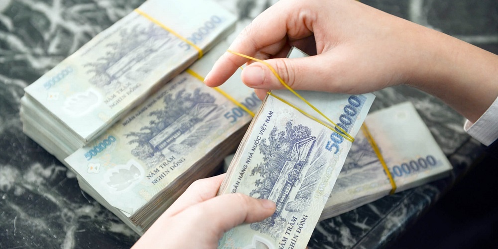 Chien si CSCD tra lai hon 300 trieu dong cho nguoi danh mat hinh anh