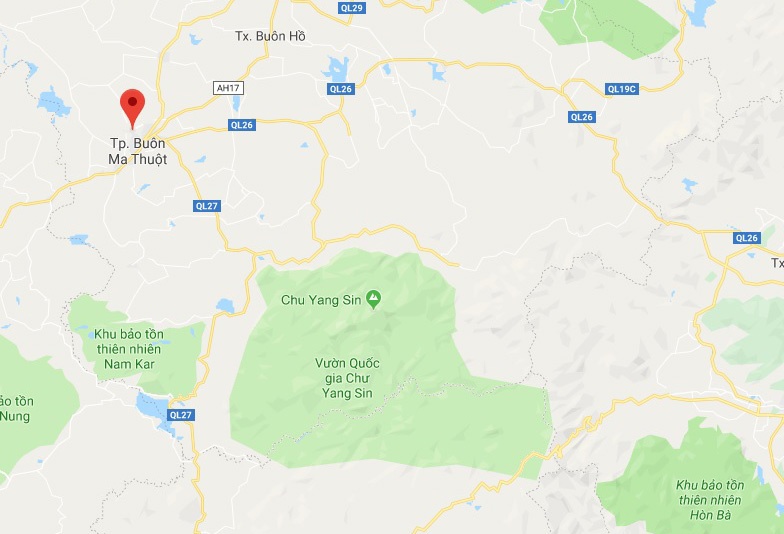 Thanh nien gia CSGT anh 1