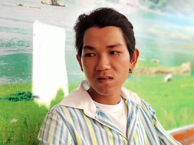 Dang doi nua ty tien oan sai thi bi bat giam de dieu tra lai hinh anh