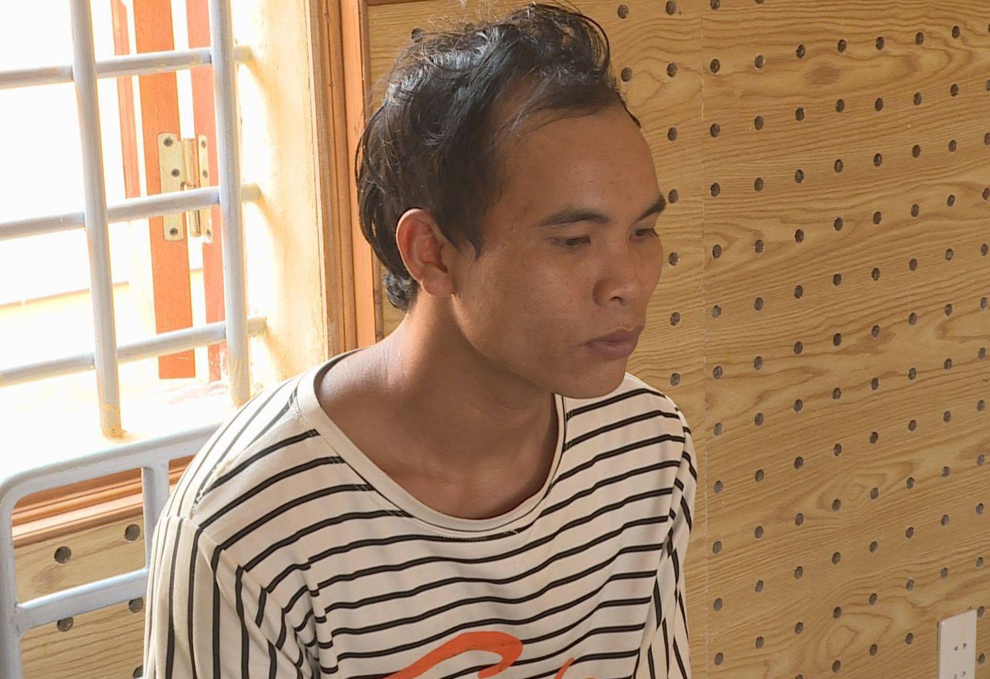 Nu sinh bi hiep dam anh 1