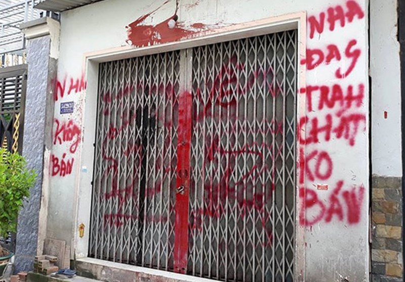 Co giao gui don xa hoi den anh 1