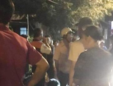 Khoi to 5 nguoi danh chet thanh nien nghi bat coc tre em hinh anh