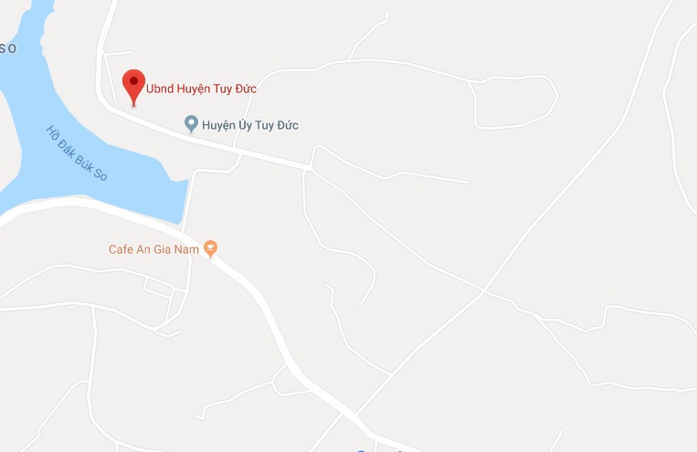 Chủ tịch huyện bị kỷ luật ảnh 2 Chu tich huyen bi ky luat anh 2