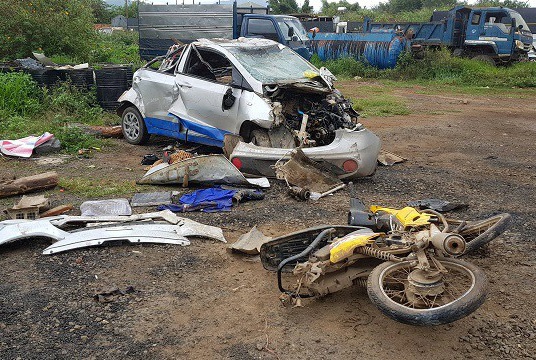 Khoi to nu tai xe say ruou lai oto 107 km/h lam 3 nguoi chet hinh anh