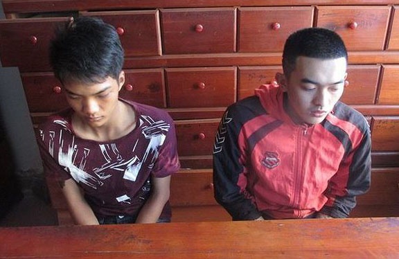 Khoi to hai thanh nien cho vay nang lai tren 500% moi nam hinh anh