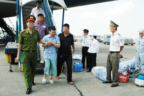Linh hinh su va nhung cuoc di ly thot tim hinh anh