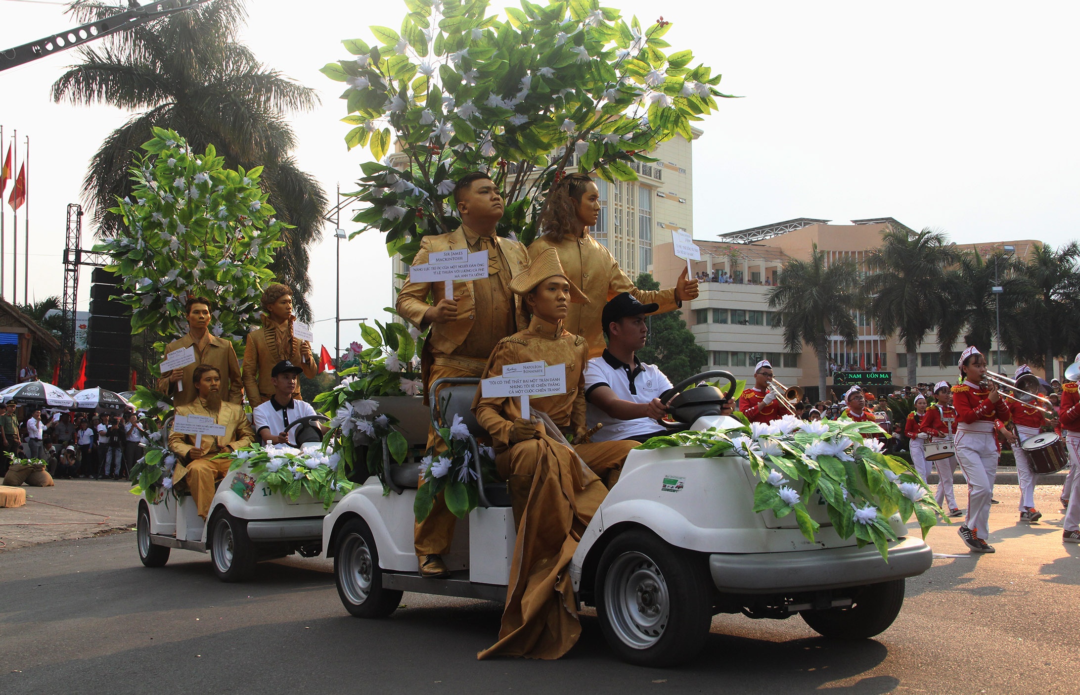 Lễ hội đường phố Buôn Ma Thuột ảnh 10 Le hoi duong pho Buon Ma Thuot anh 10
