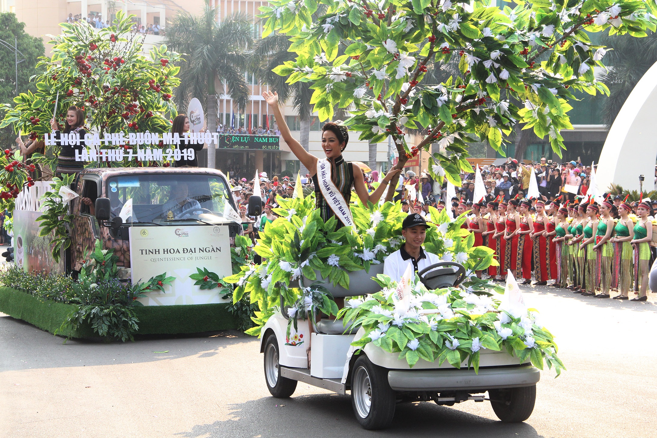 Lễ hội đường phố Buôn Ma Thuột ảnh 5 Le hoi duong pho Buon Ma Thuot anh 5
