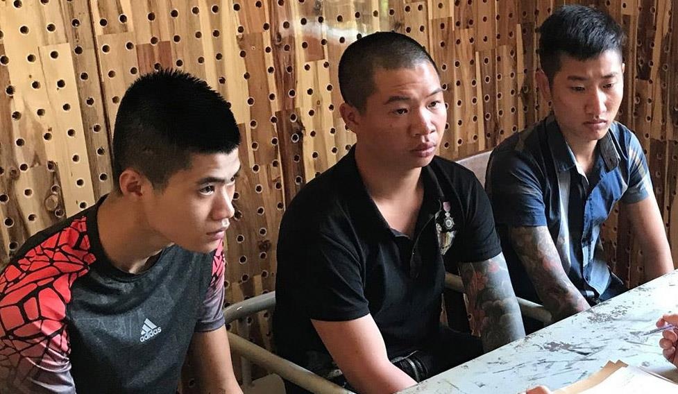 Bat 3 thanh nien tu Ha Noi vao Dak Nong cho vay nang lai hinh anh