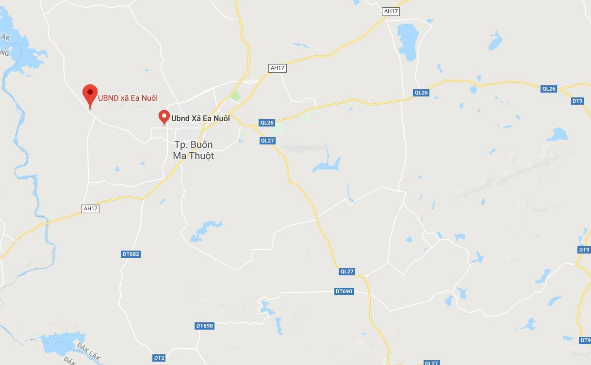 Công an xã nhận hối lộ ảnh 2 Cong an xa nhan hoi lo anh 2