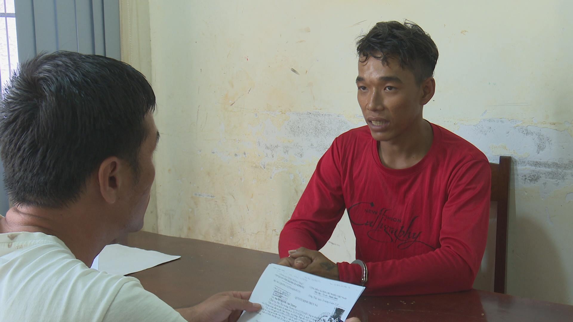 Thanh niên có hai lệnh truy nã ảnh 1 Thanh nien co hai lenh truy na anh 1