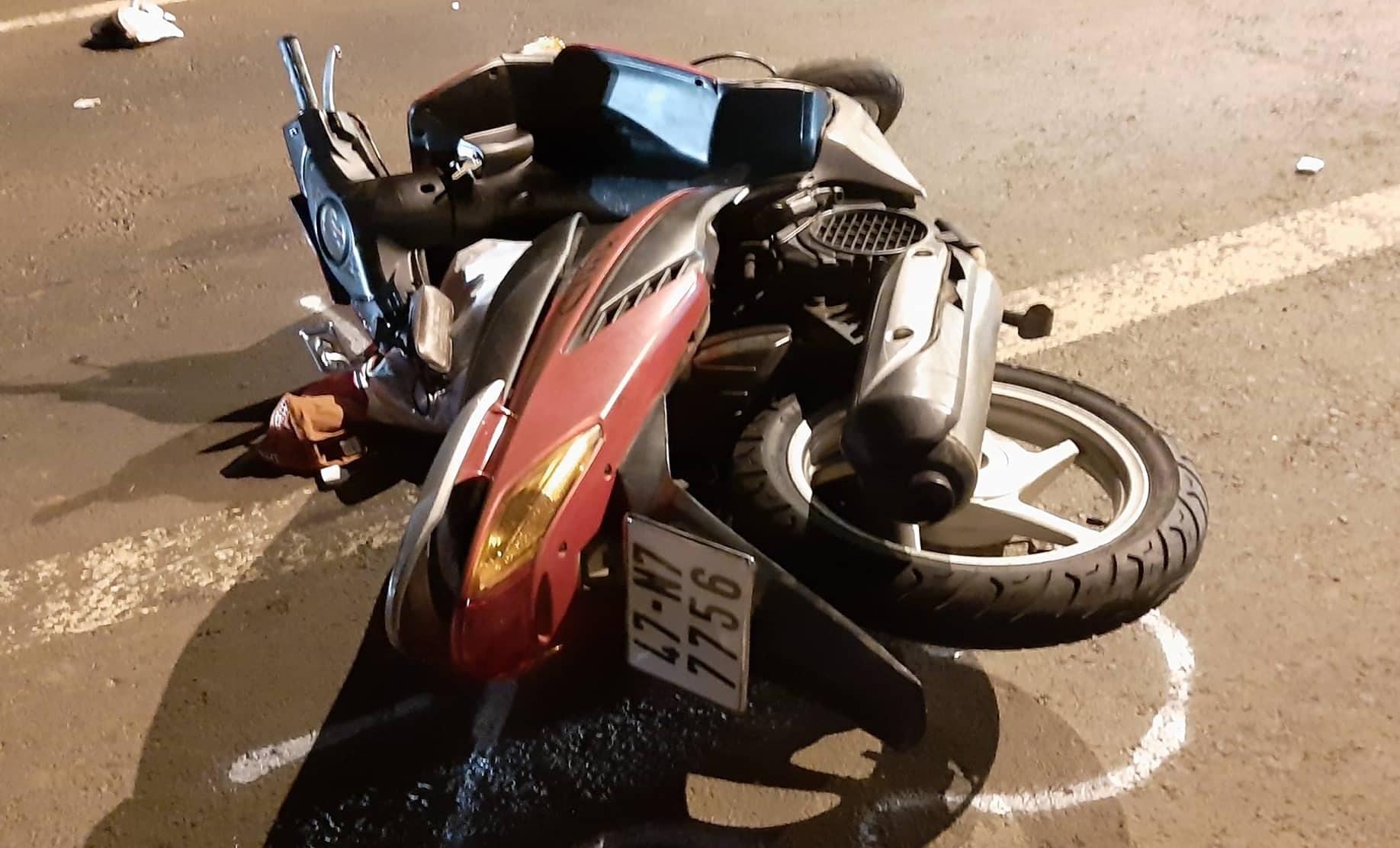 Nguoi phu nu bi xe Mai Linh tong tu vong hinh anh