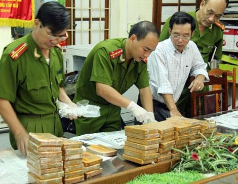 Cong an Buon Ma Thuot triet pha 5 diem ban ma tuy o pho nui hinh anh