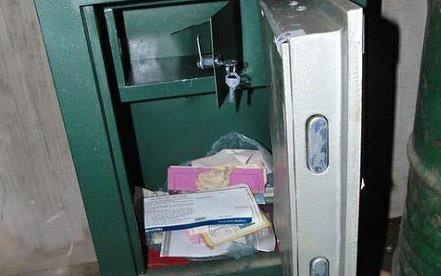 UBND huyen bi trom pha ket sat lay hang chuc trieu dong hinh anh