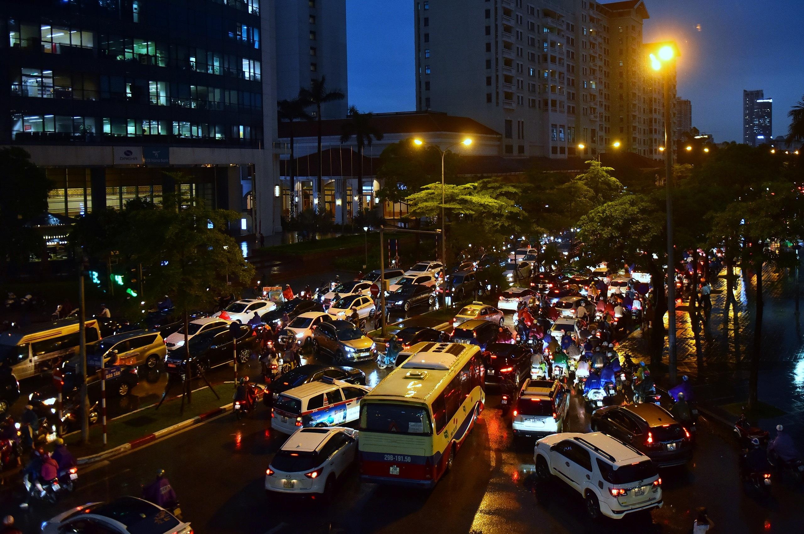 un tac keo dai sau mua anh 4