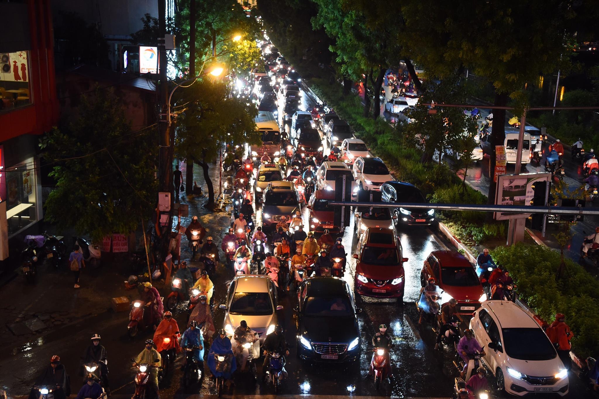 un tac keo dai sau mua anh 6