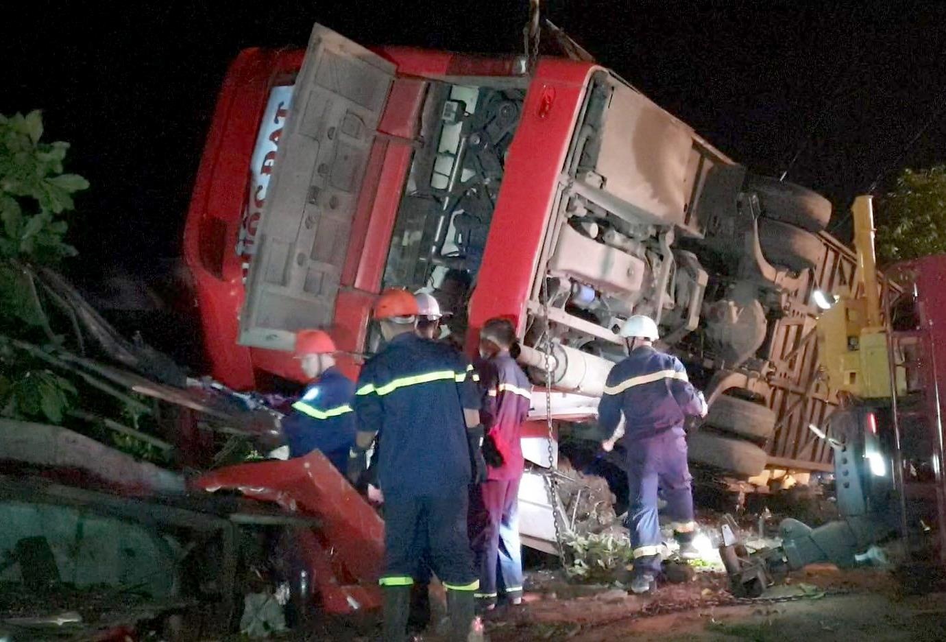 Xe khách gây tai nạn ảnh 1 Xe khach gay tai nan anh 1